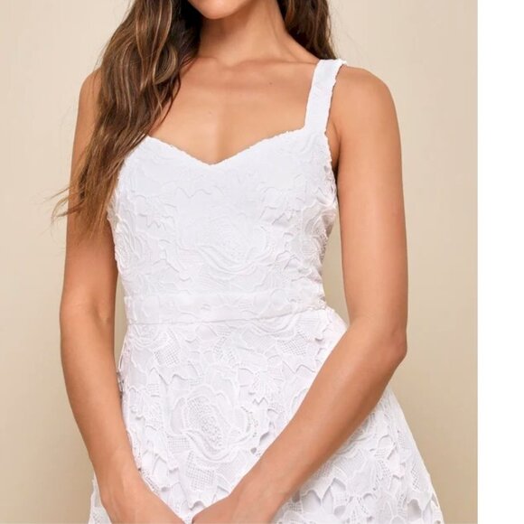 Divine Beauty White Lace Midi Dress With Pockets Size Medium NWOT - Picture 3 of 5